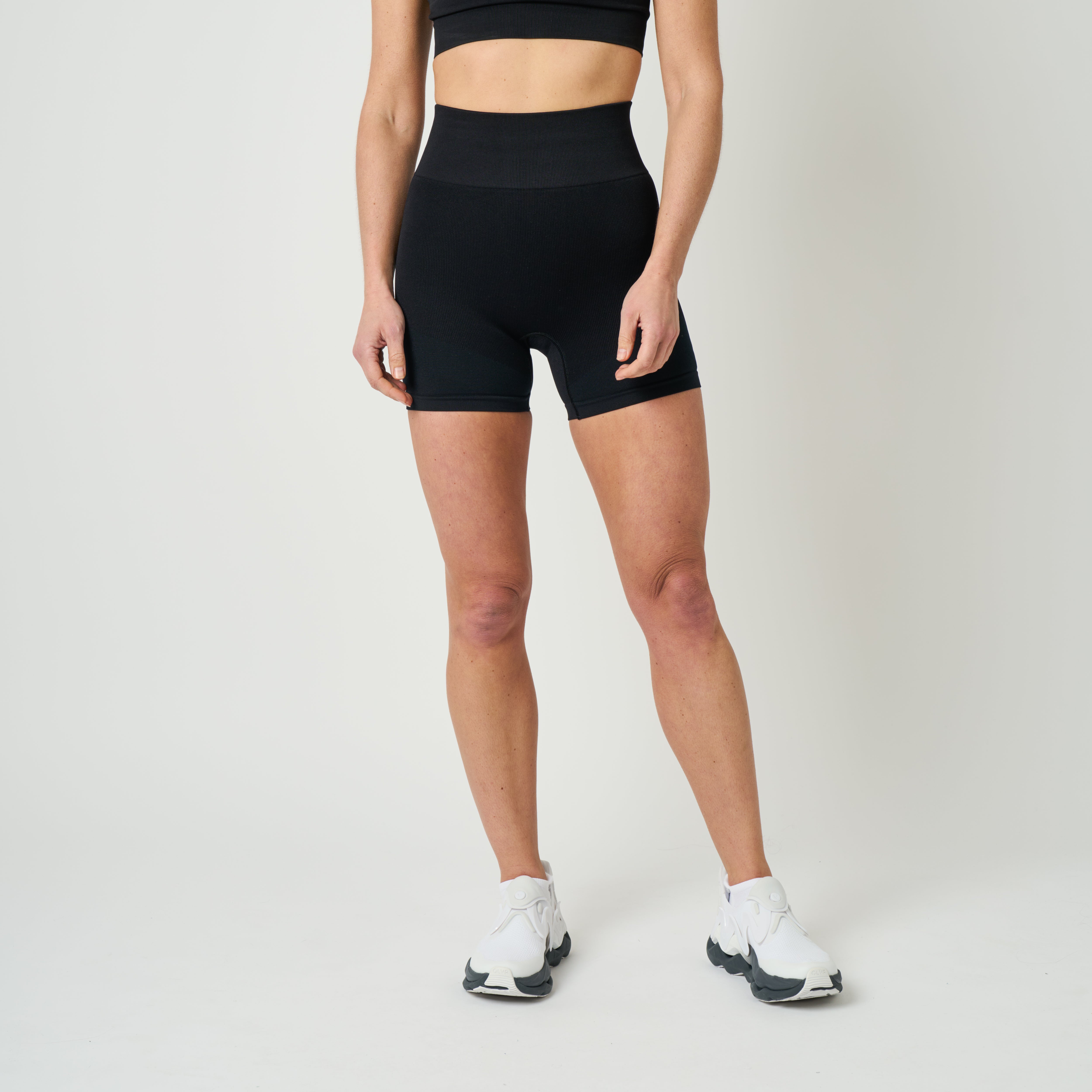 Supportive Seamless Shorts - Black