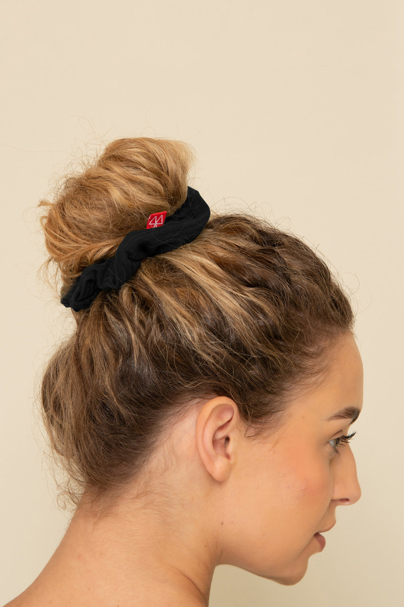 Maaree secret pocket scrunchie black