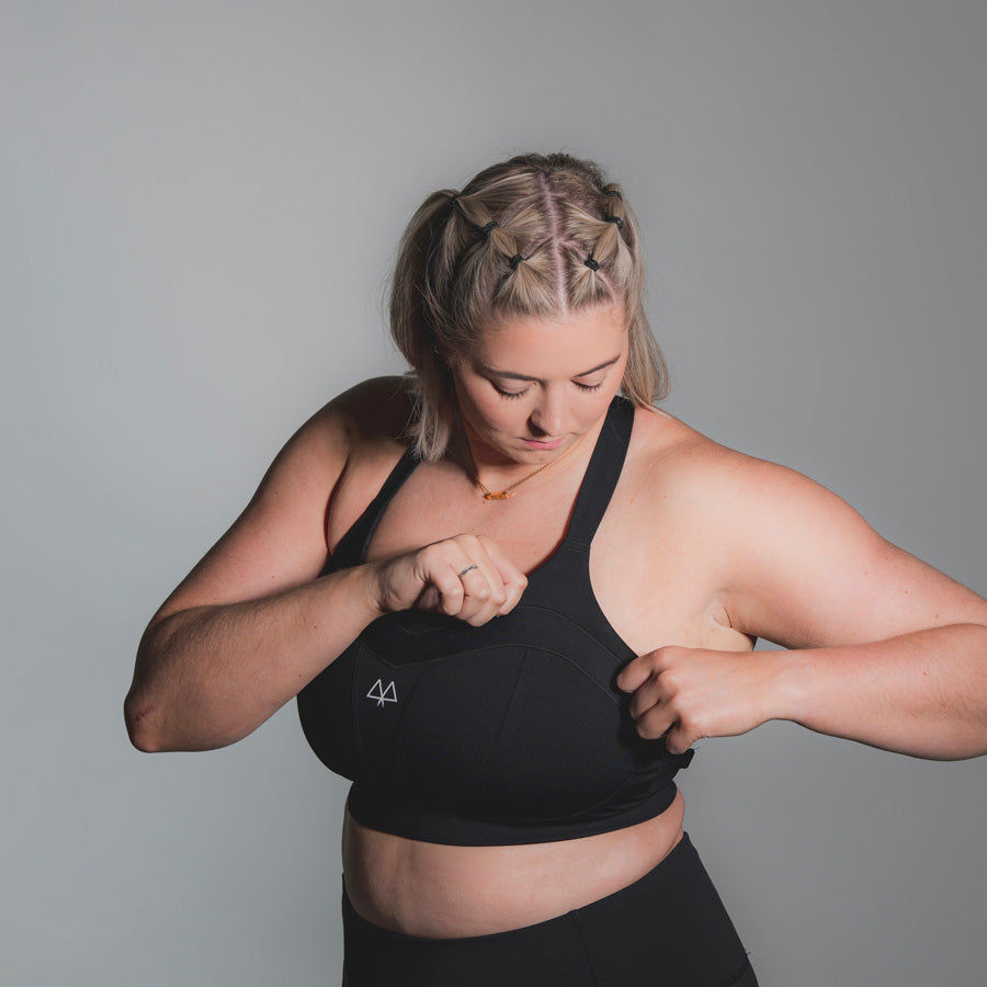 Eleanor cardwell wears black maaree sports bra