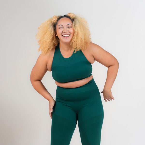 Supportive Seamless Forest Fit