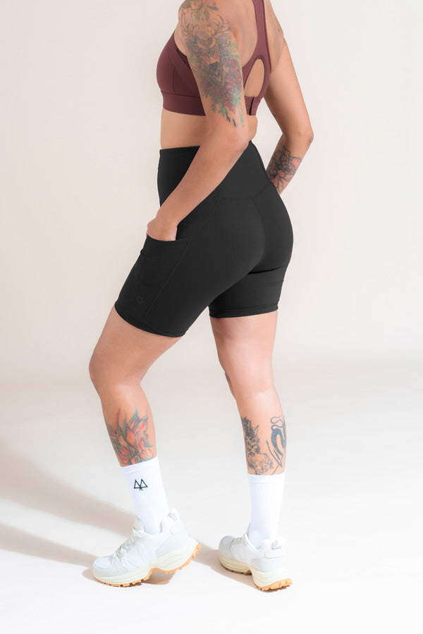 Uplift Pocket Short