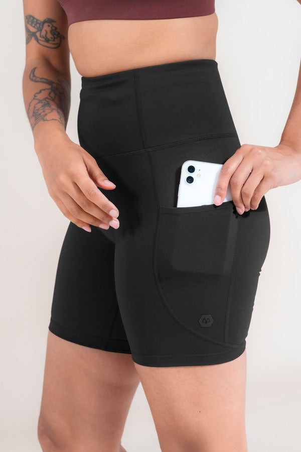 Uplift Pocket Short