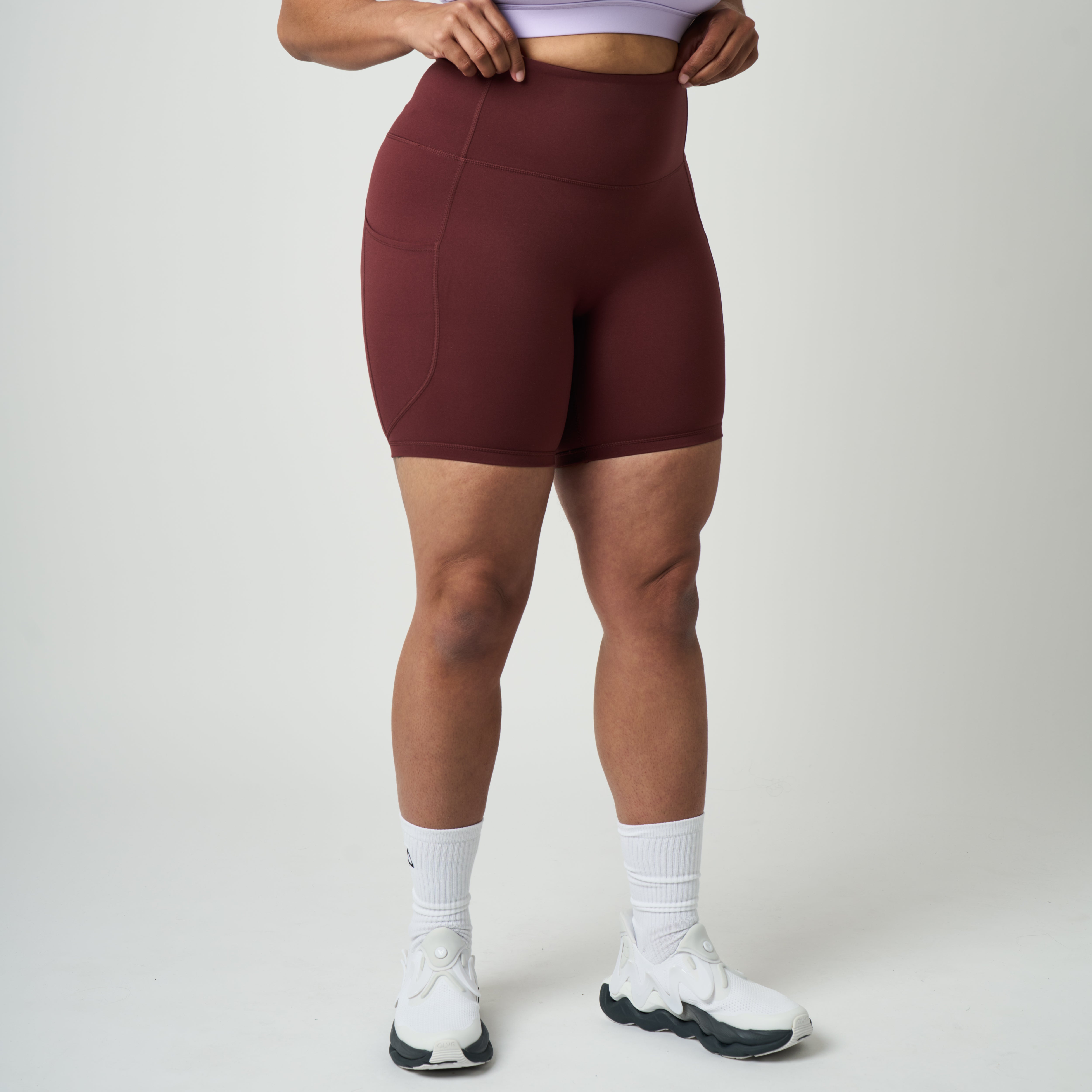 Uplift Pocket Short - Burgundy