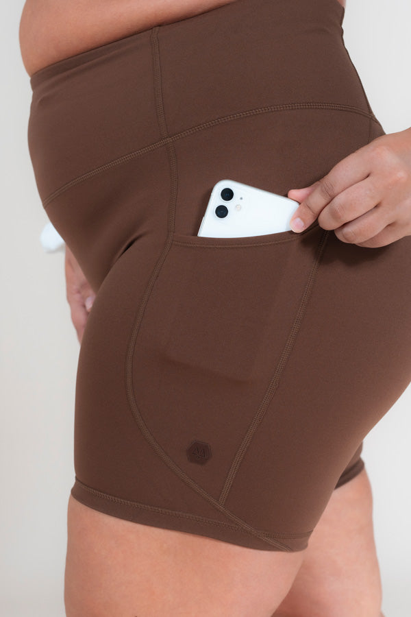 Uplift Pocket Short